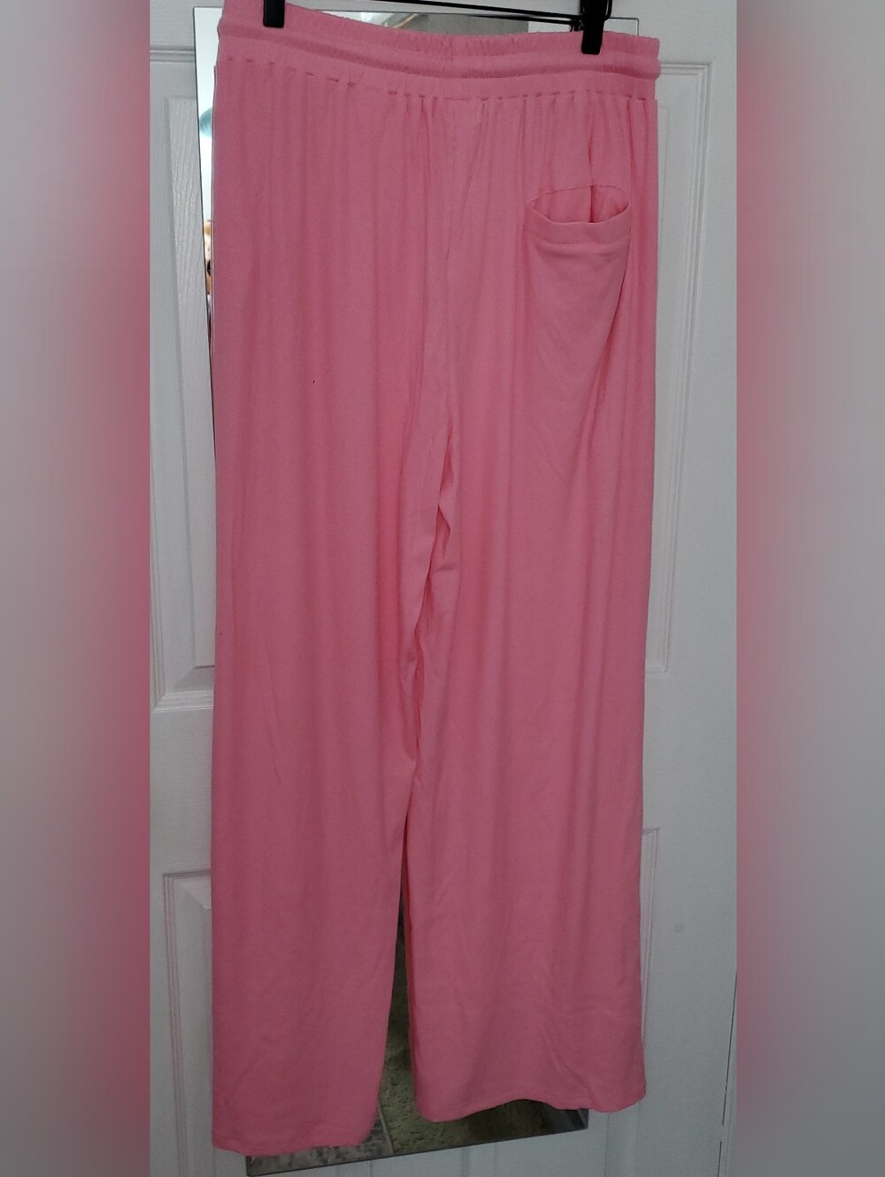 Women’s Ribbed Pink Wide-Leg Pants - Picture 3 of 4